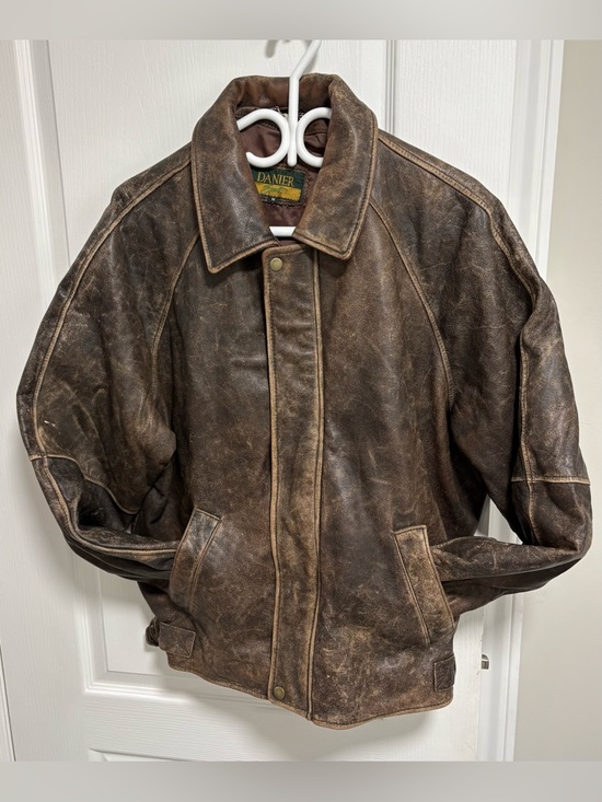 Danier Other - Danier vintage Brown Distressed Leather Bomber Jacket M